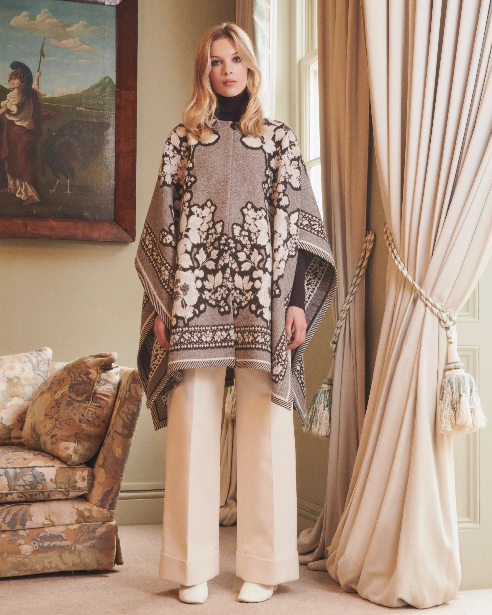 Daria Wool Cape - Image 5